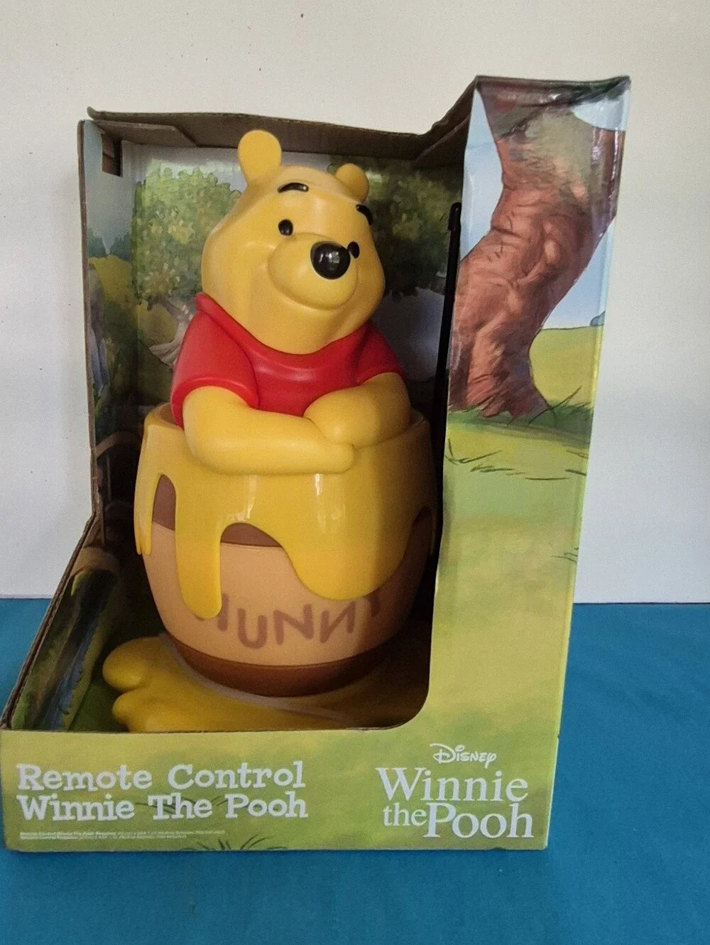 Winnie the Pooh Hunny Remote Control Spin Move Forward and Backward Honey Pot